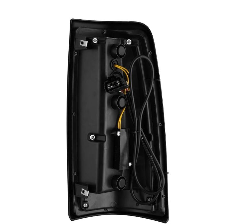 AlphaRex 99-06 Chevrolet Silverado/99-06 GMC Sierra LUXX-Series LED Tail Lights - Black 620006