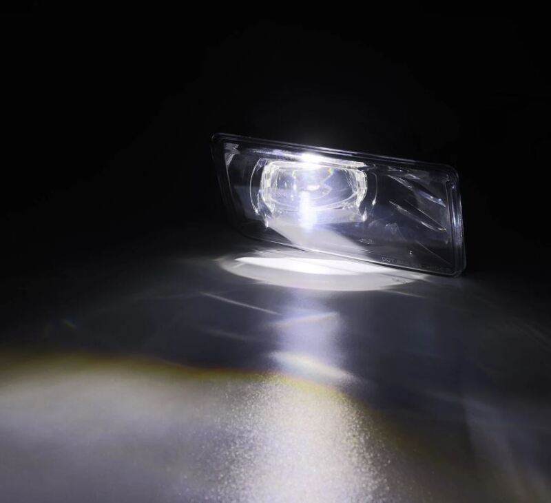 AlphaRex 07-13 Chevrolet Silverado/04-17 Tahoe DoubleTap Dual Color LED Proj Fog Lights - Wt/Ambr 210008
