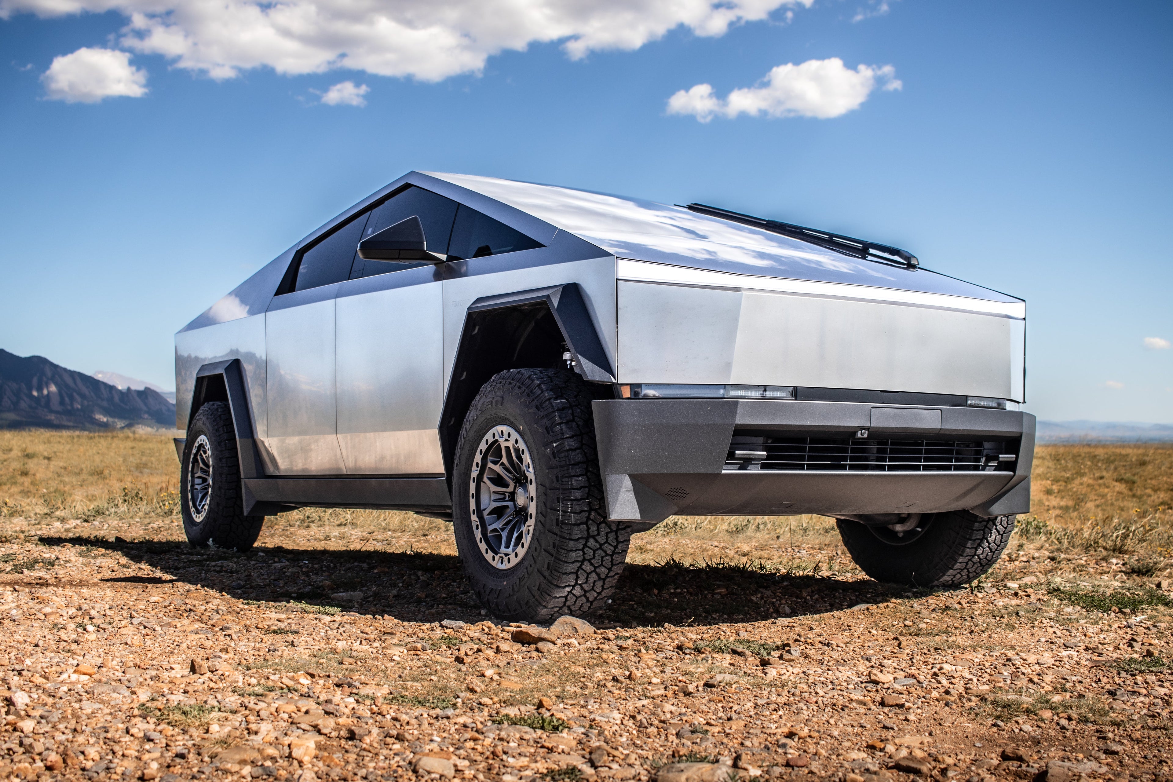 Tesla Cybertruck Cyber Rover Forged Beadlock Wheel