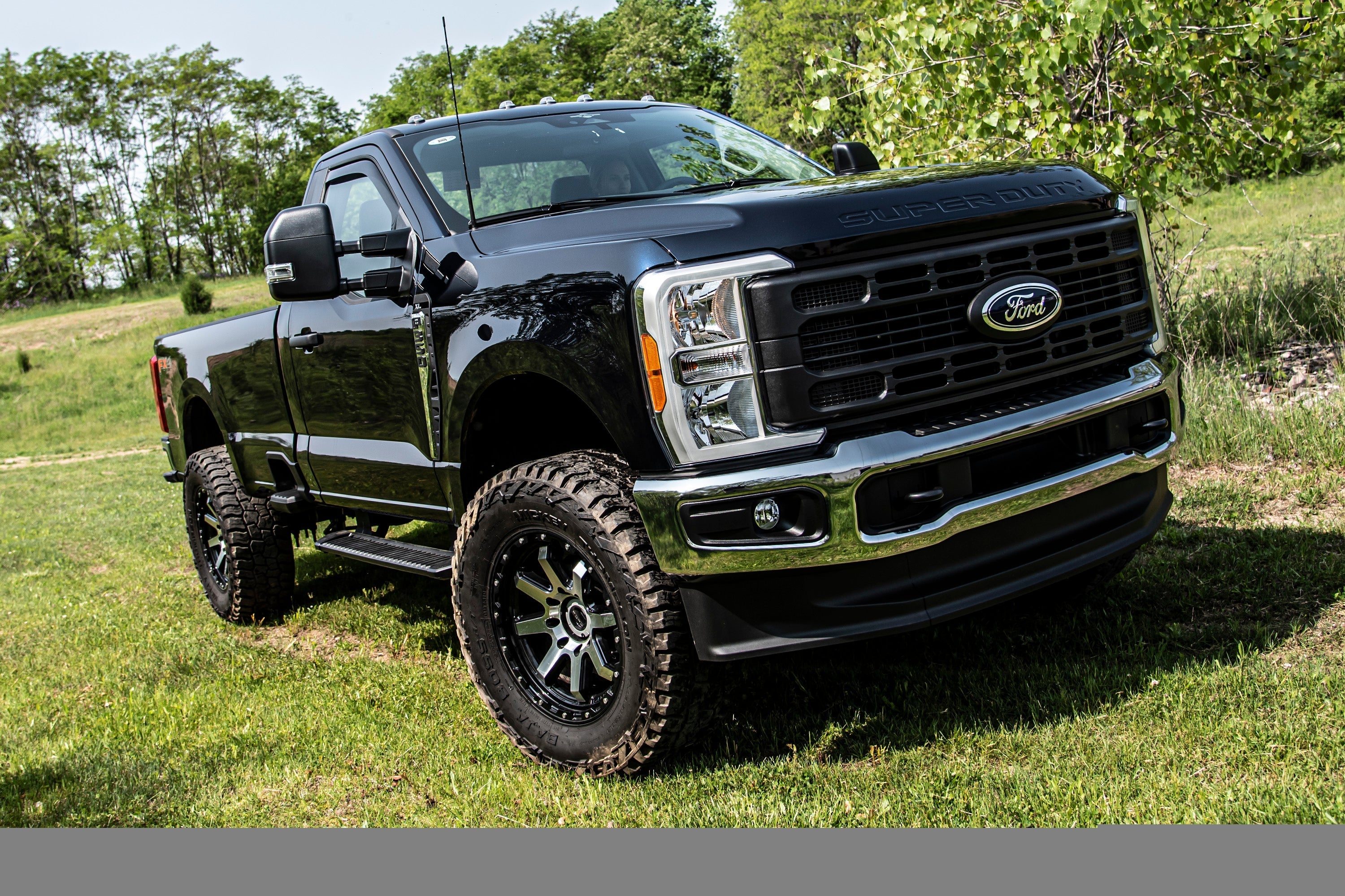 3 Inch Lift Kit w/ Radius Arm | Ford F250/F350 Super Duty (23-25) 4WD