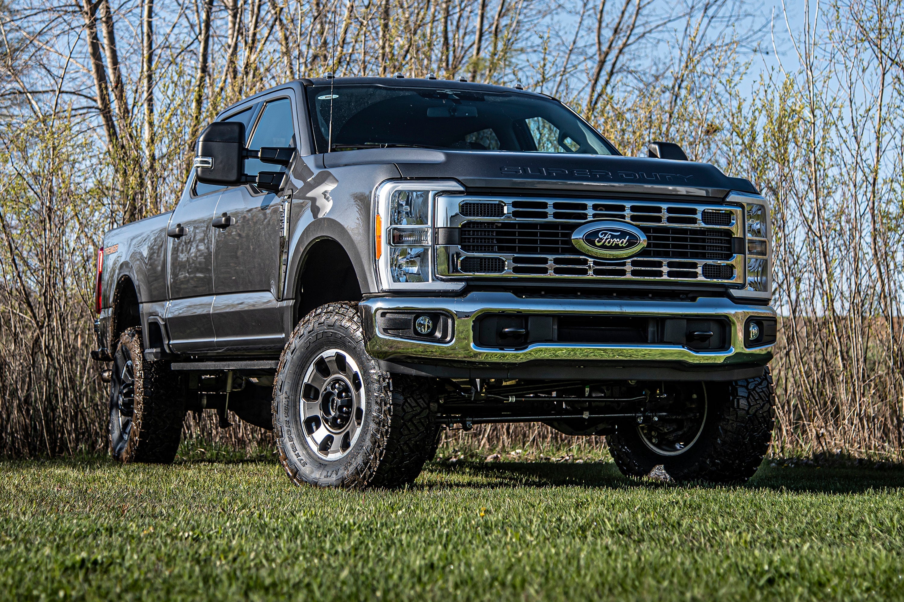 5 Inch Lift Kit w/ Radius Arm | Ford F250/F350 Super Duty (23-26) 4WD | Gas