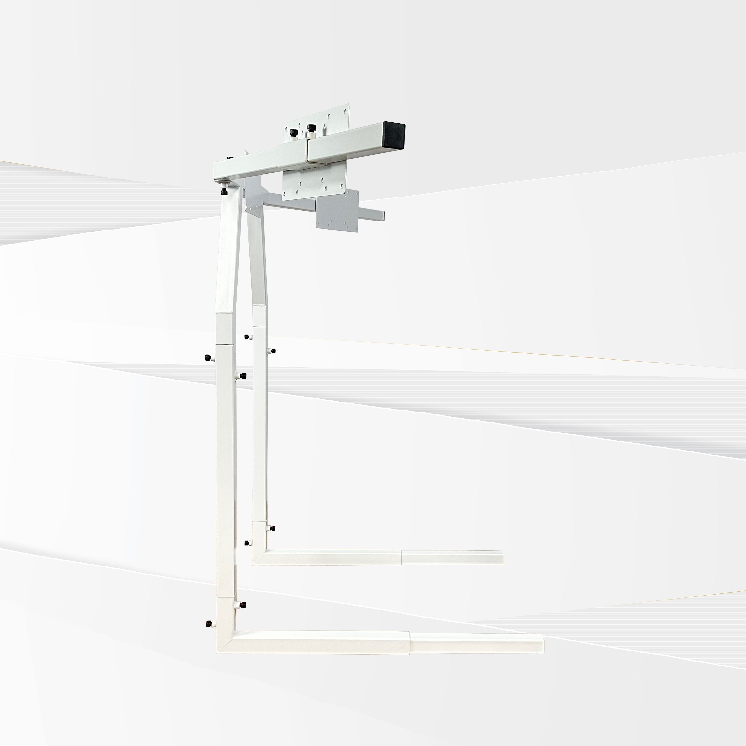 GTA™ Triple Monitor Stand