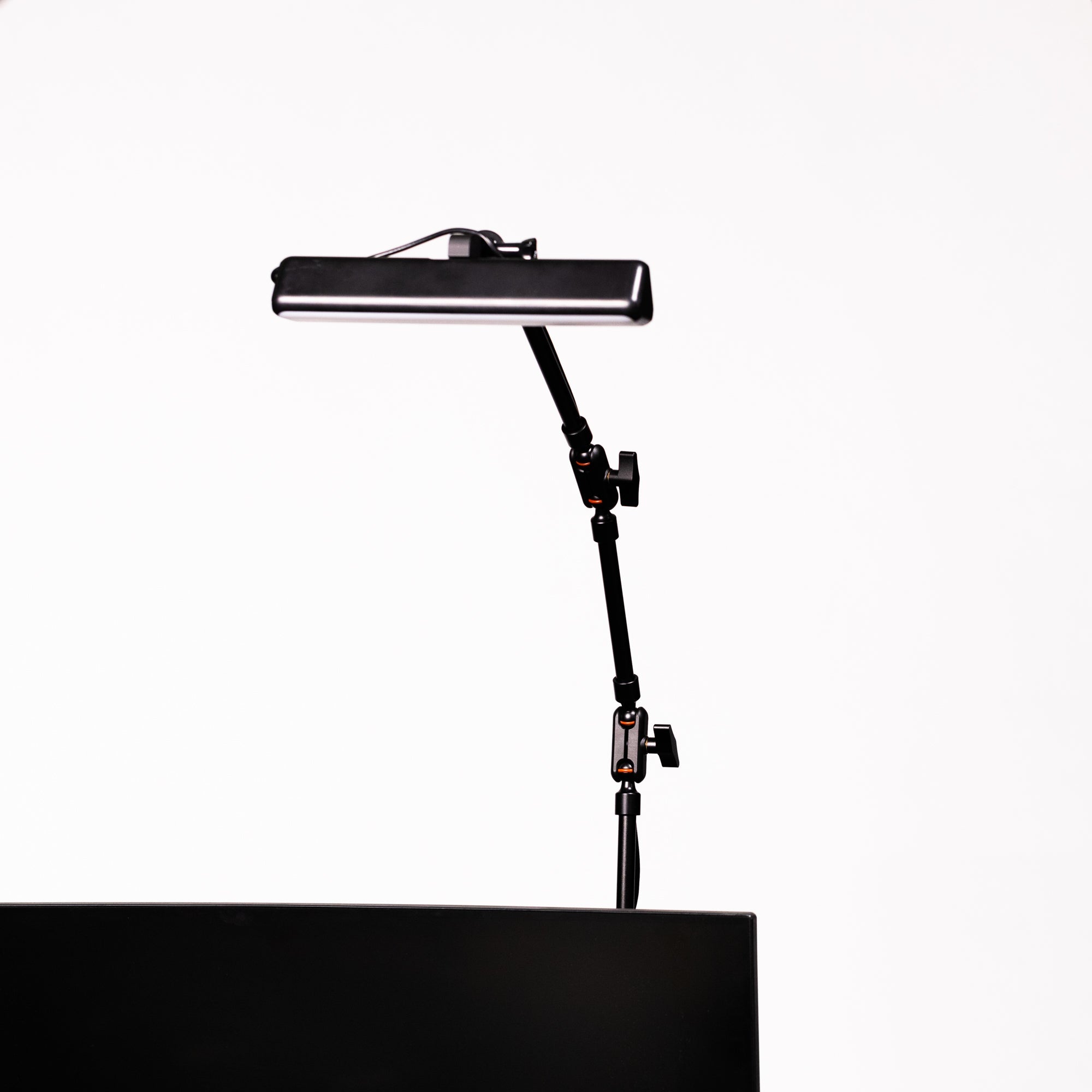 32" Aluminum Premium Mount - MA-32G for Govee Light Bars