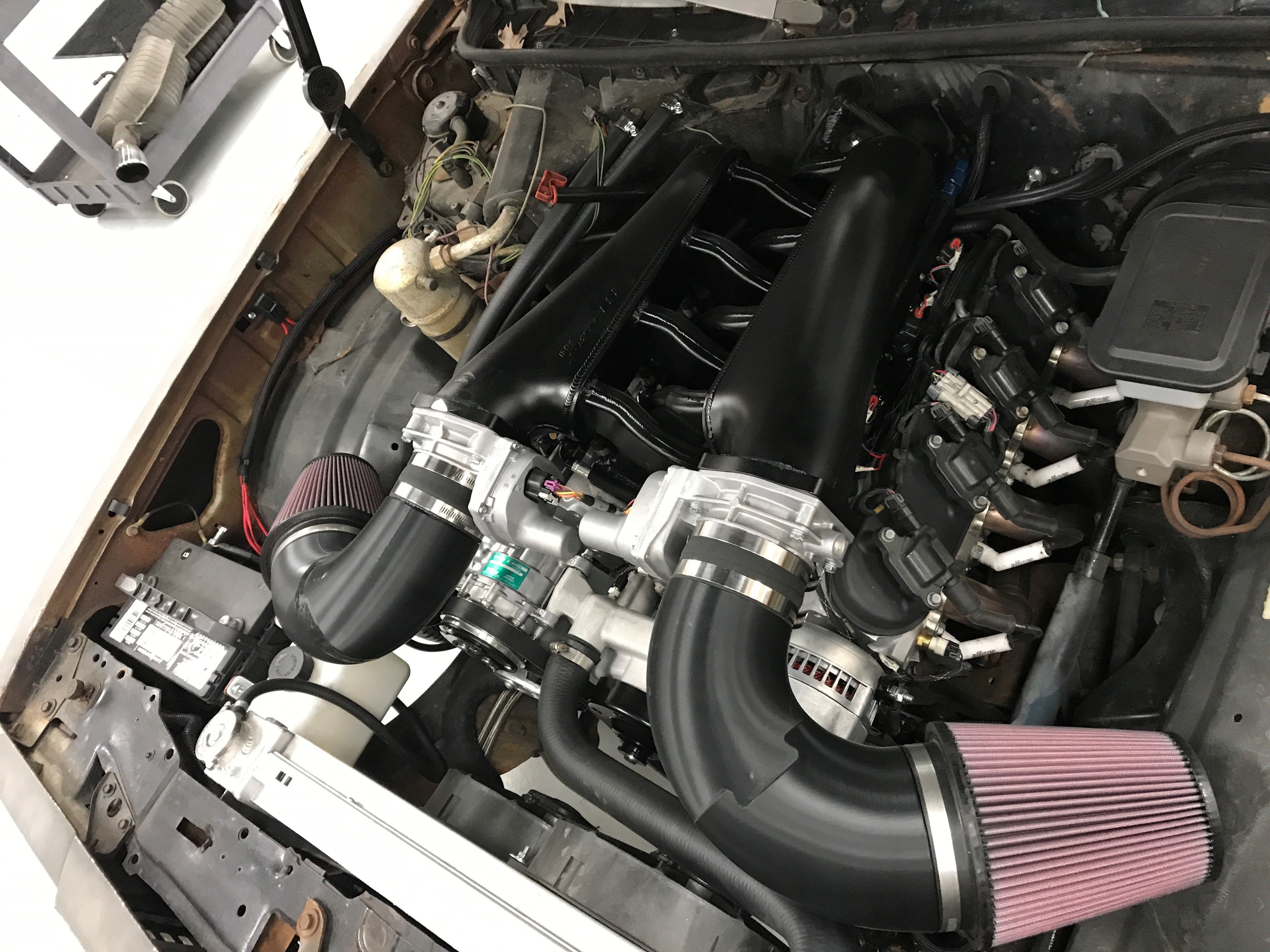 Sniper EFI Fabricated Intake Manifold Dual Plenum 102mm GM LS1/2/6, and Fuel Rail Kit - Black