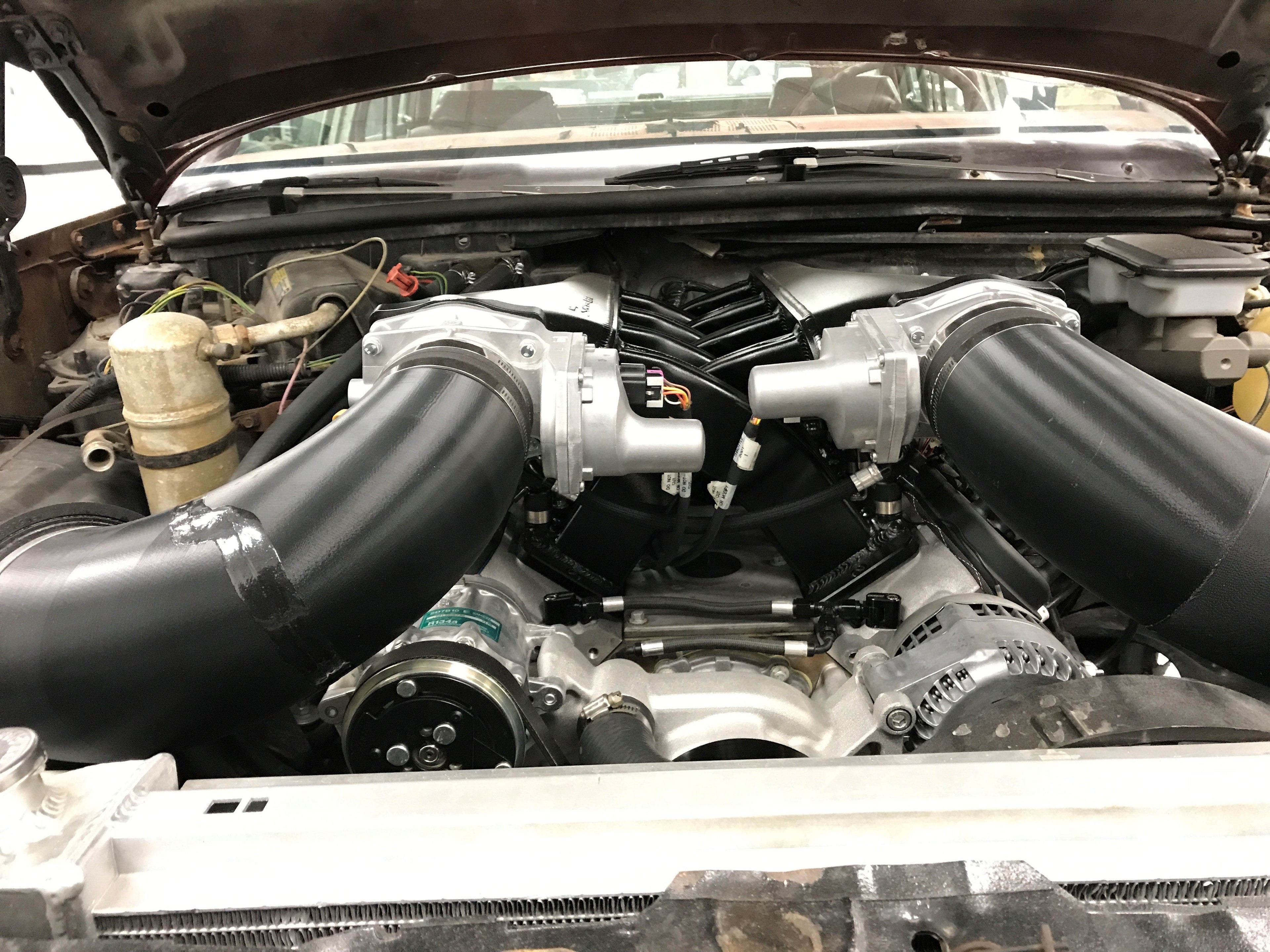 Sniper EFI Fabricated Intake Manifold Dual Plenum 92mm GM LS1/2/6, and Fuel Rail Kit - Silver