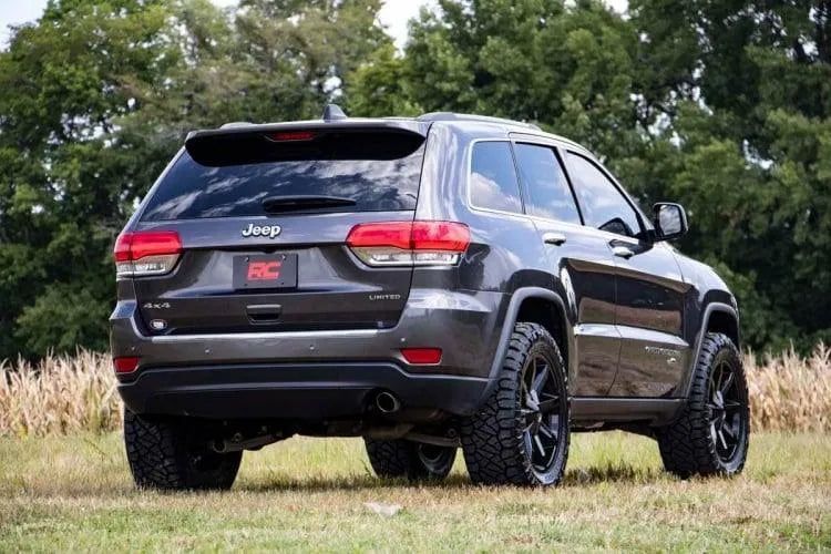 Rough Country 2016-2022 Jeep Grand Cherokee / Dodge Durango 2.5 Inch Lift Kit
